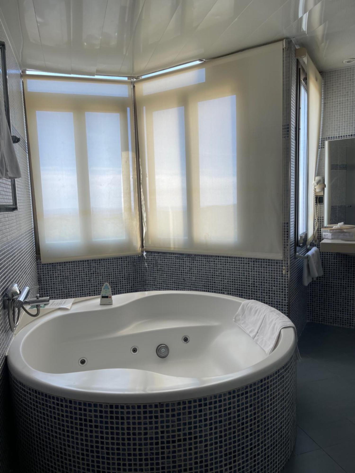 Hotel Bruc Luaran gambar